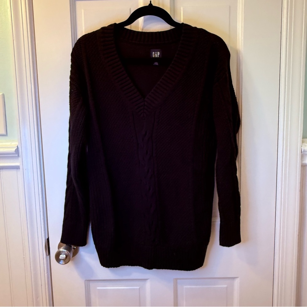 GAP Black V-Neck Sweater Classic Knitwear NWOT